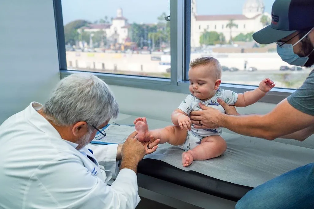 Sr Silva checking babys clubfoot