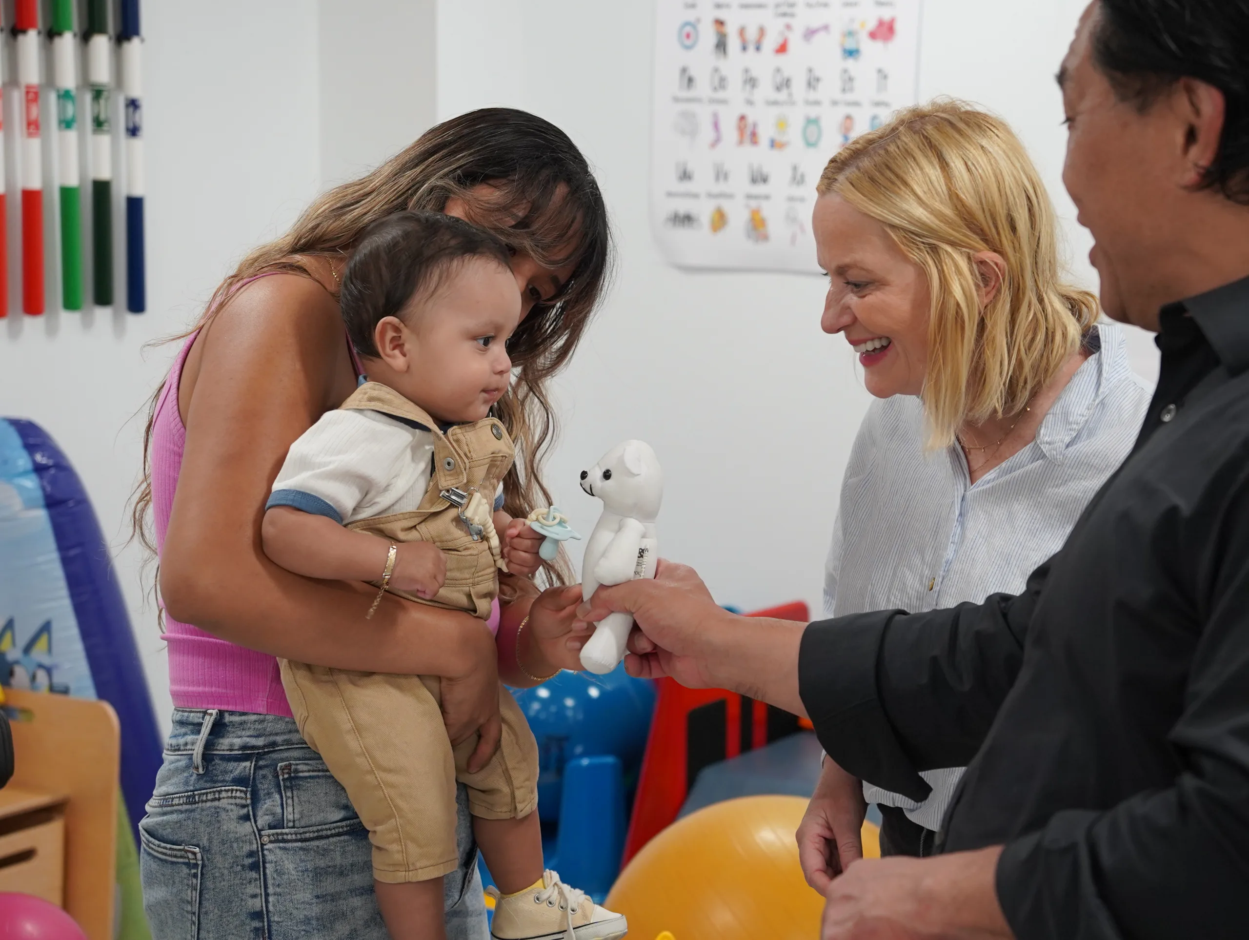 Amy Poehler and Starlight Bring Joy to LuskinOIC Patients