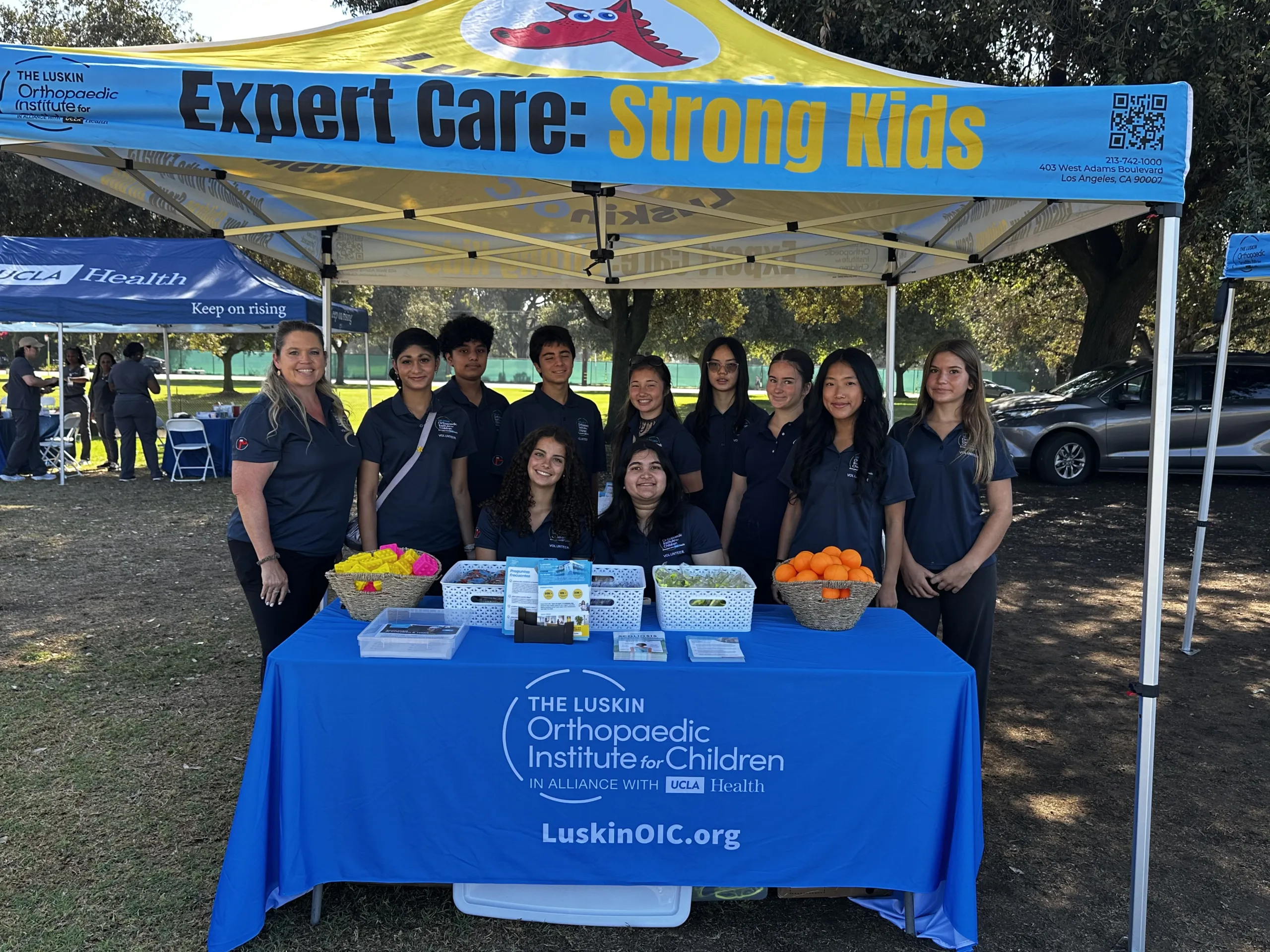 LuskinOIC Volunteers Bring Dodger Spirit to Long Beach